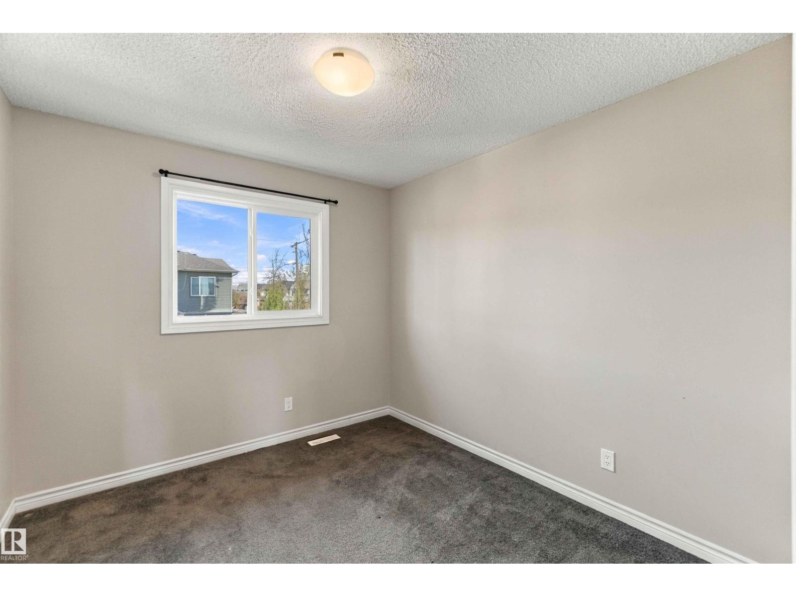 3 Peter St Property Photo 23