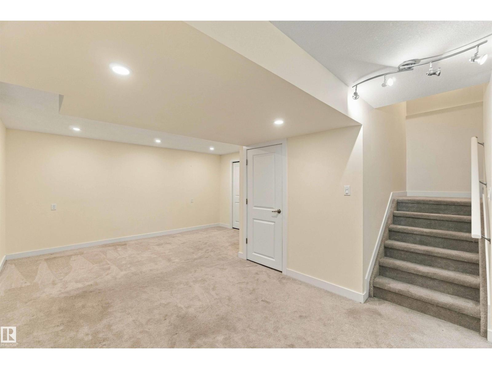 3 Peter St Property Photo 35
