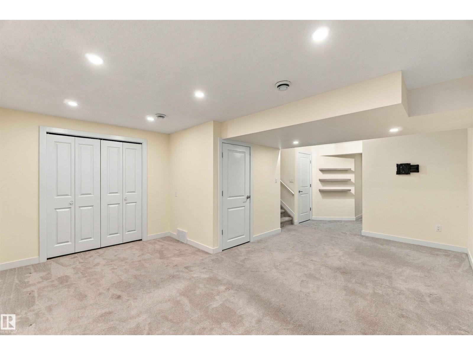 3 Peter St Property Photo 36