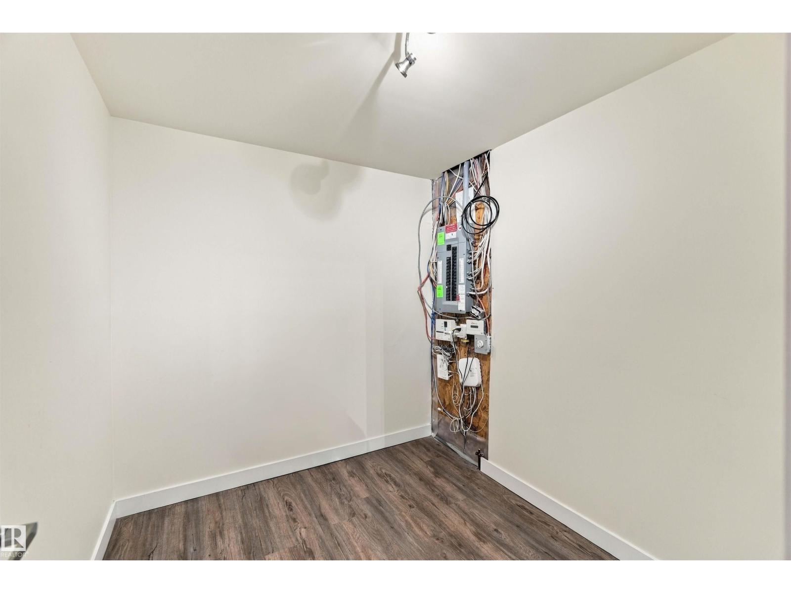 3 Peter St Property Photo 40