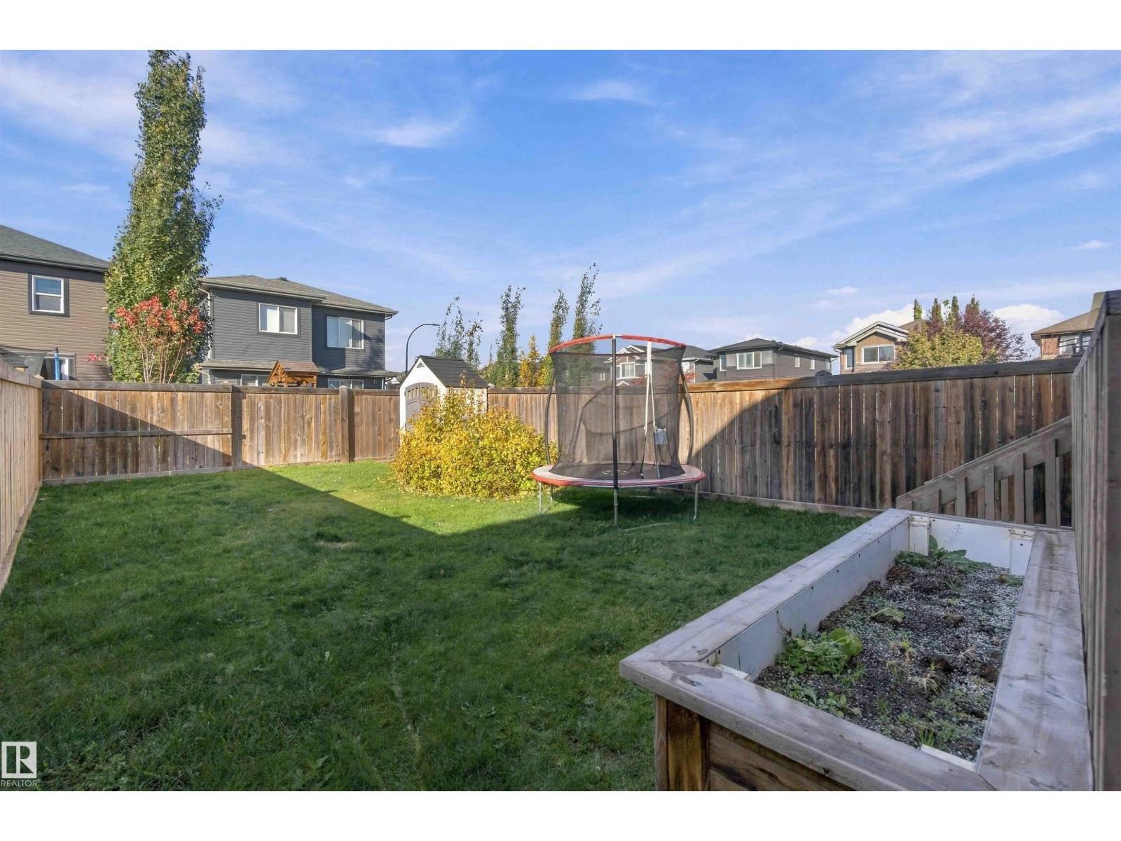 3 Peter St Property Photo 44