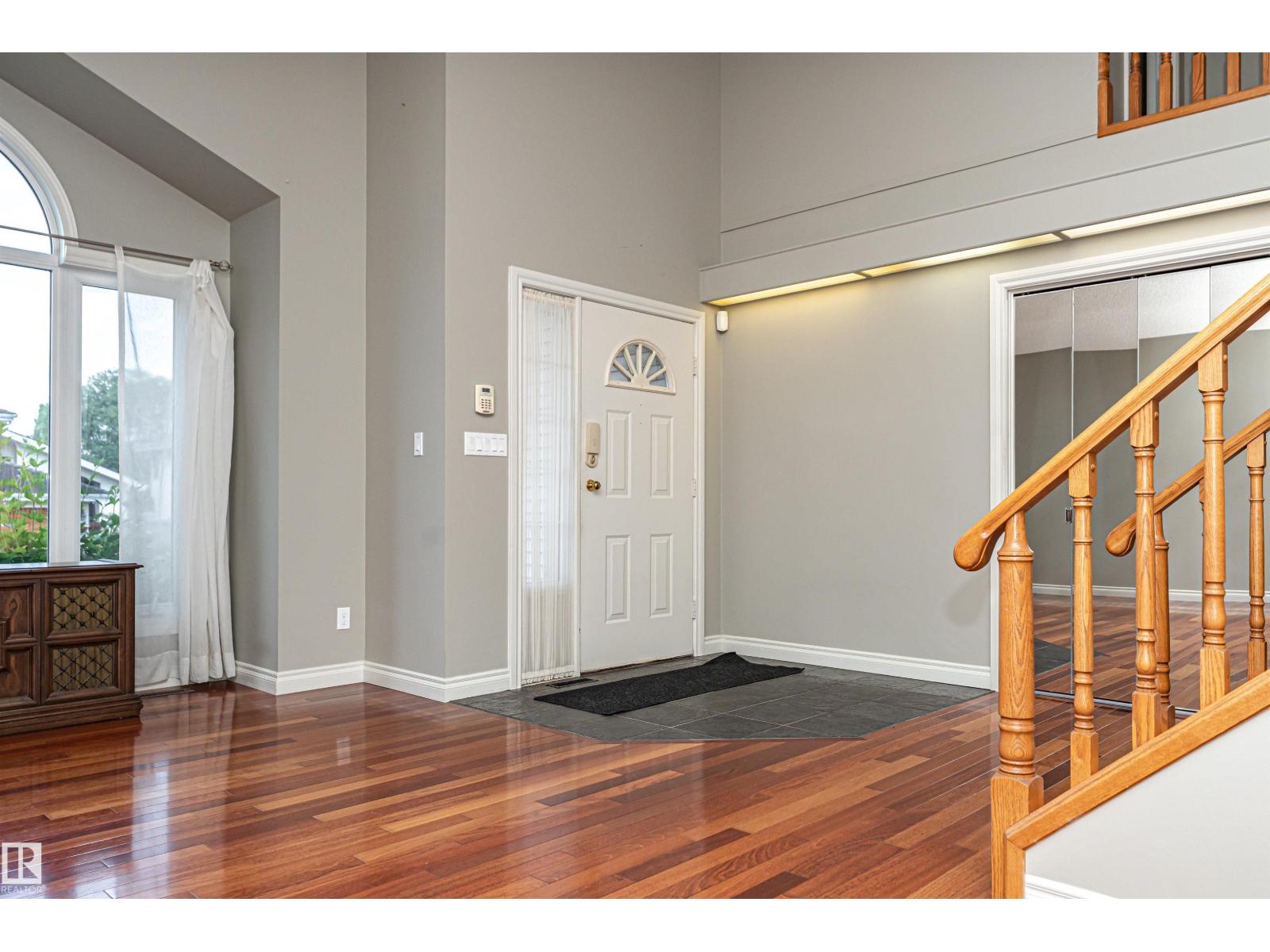 221 Ockenden Pl Nw Property Photo 15