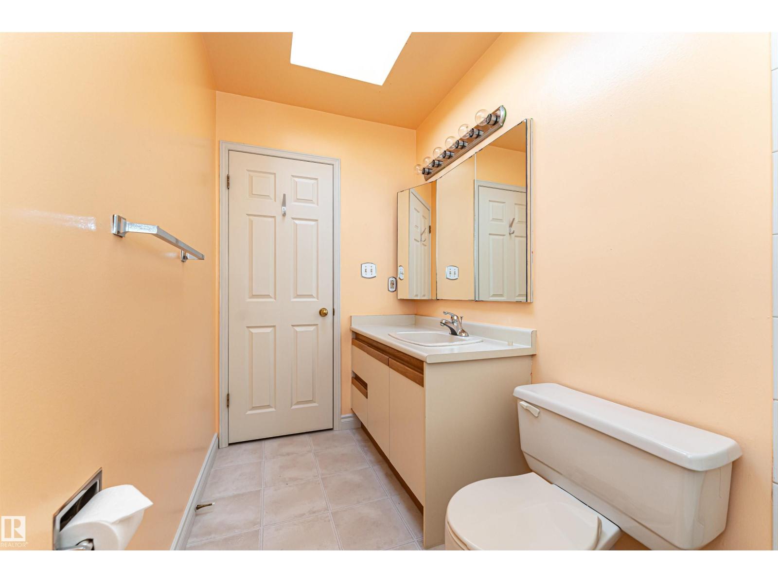 221 Ockenden Pl Nw Property Photo 46