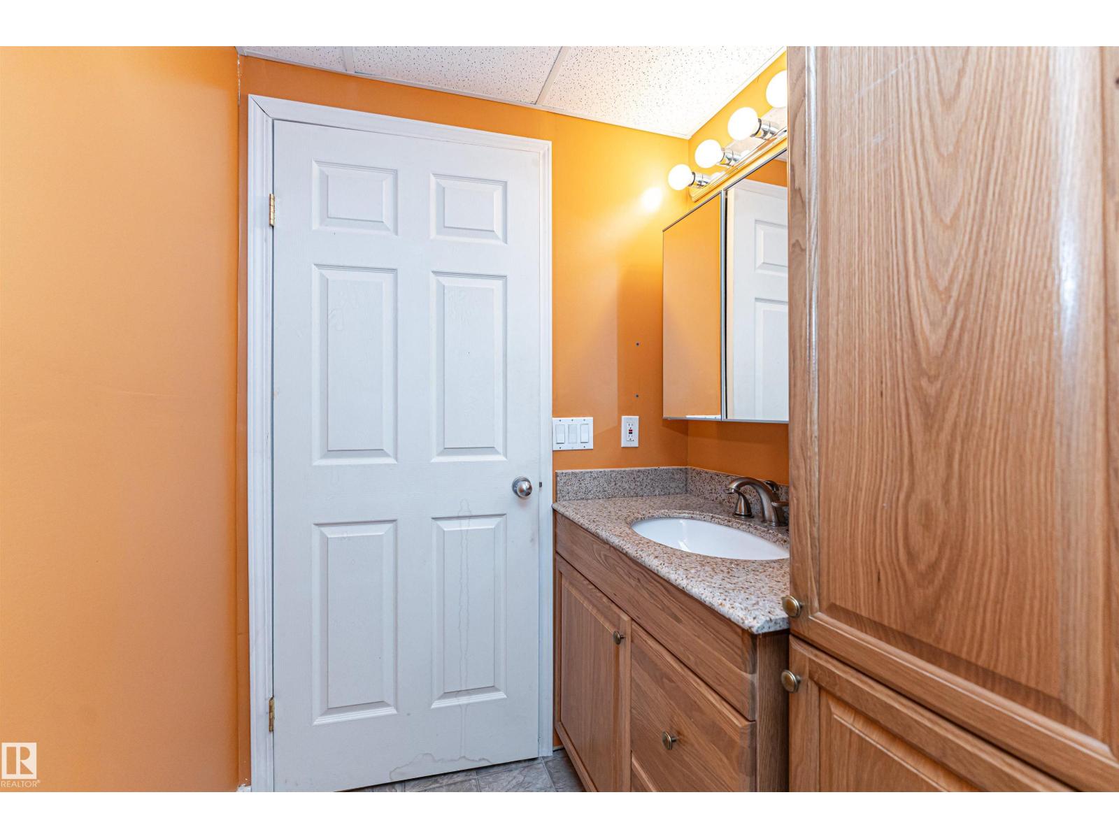 221 Ockenden Pl Nw Property Photo 55