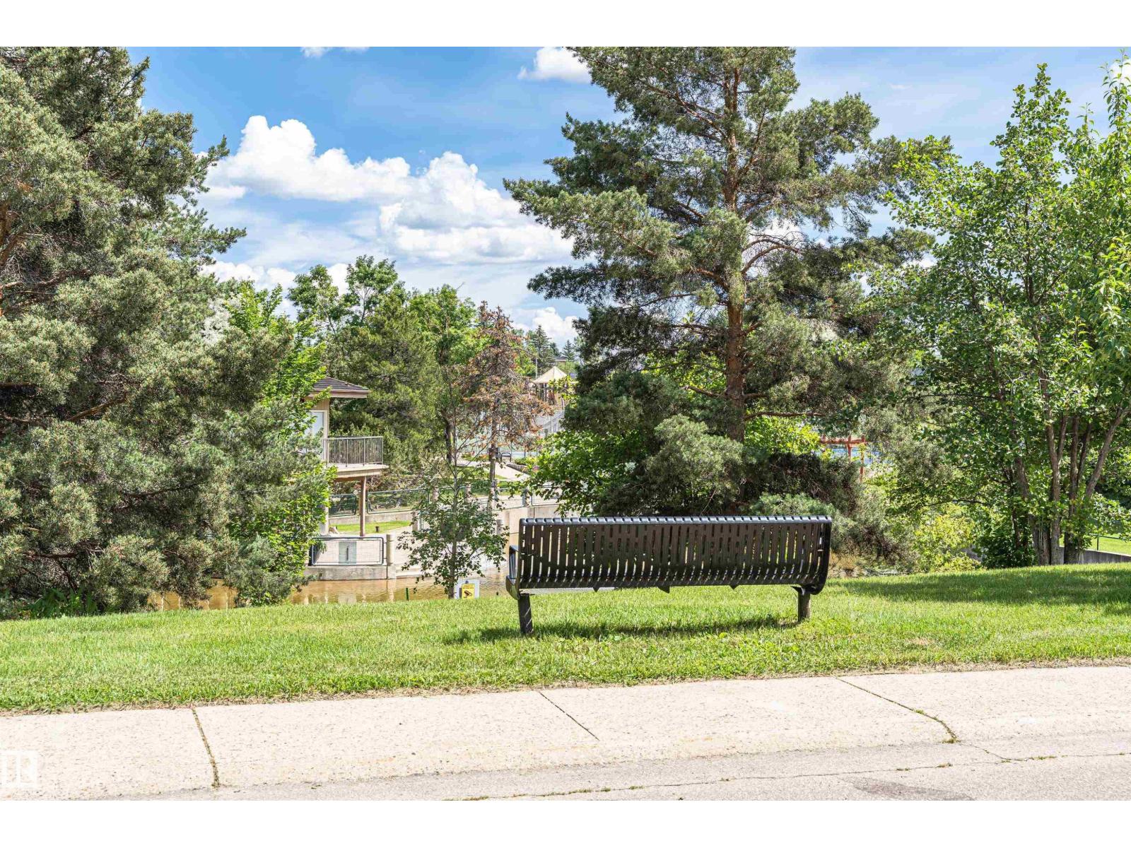 221 Ockenden Pl Nw Property Photo 64