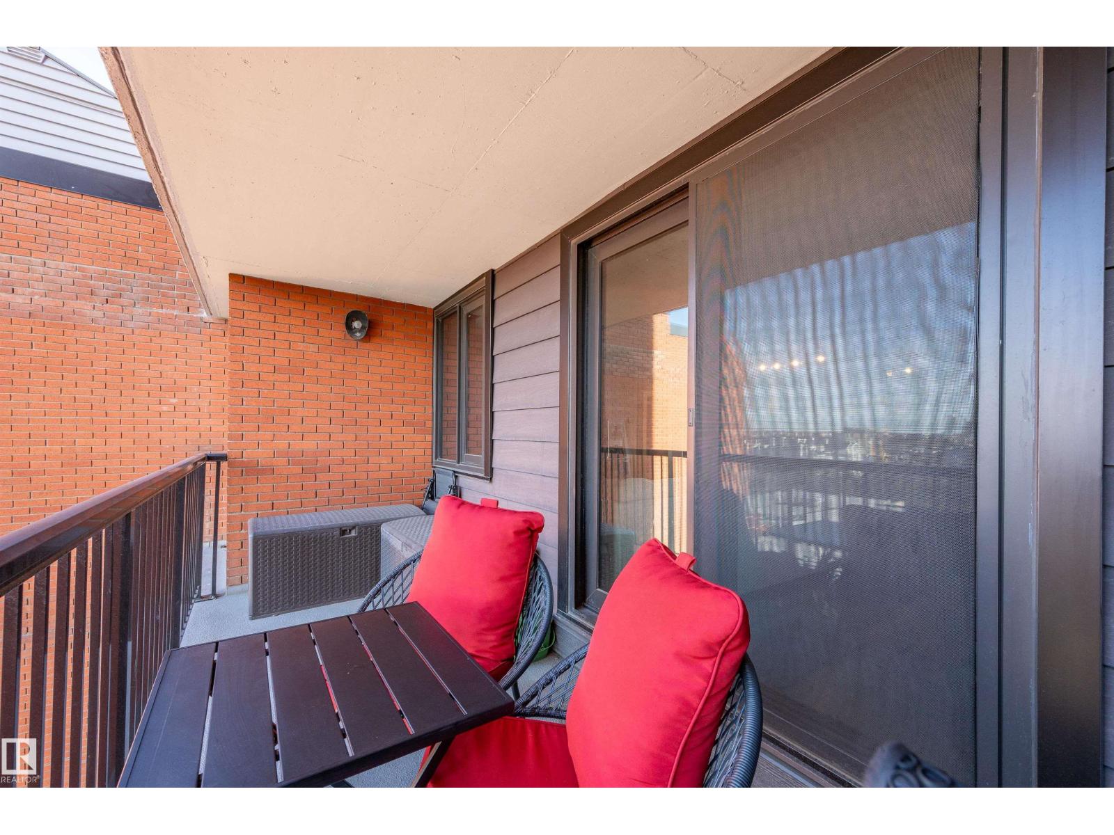 #802 10145 109 St Nw Property Photo 20