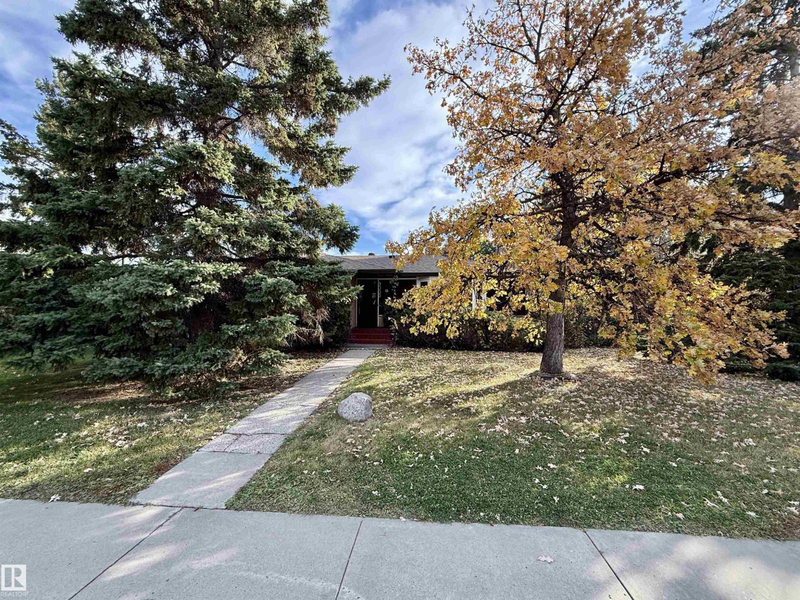 9333 146 St Nw Property Photo 4