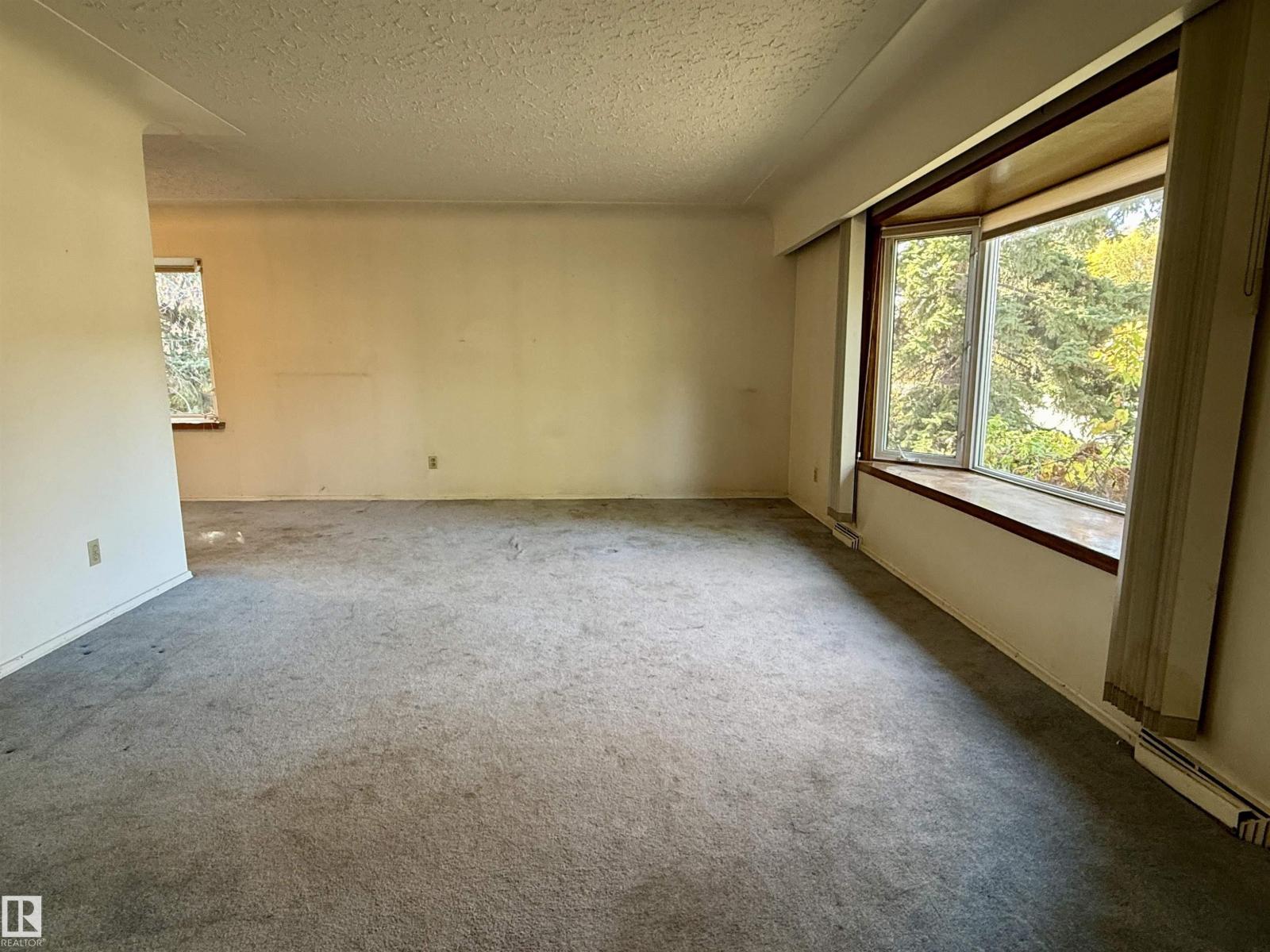 9333 146 St Nw Property Photo 18