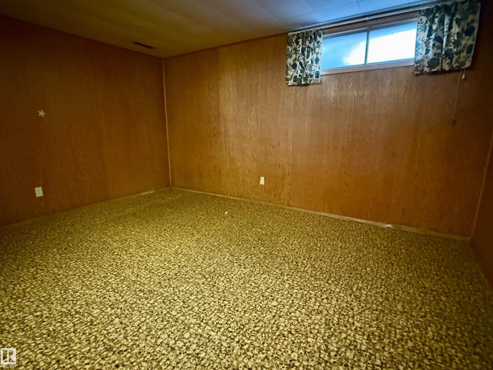9333 146 St Nw Property Photo 32