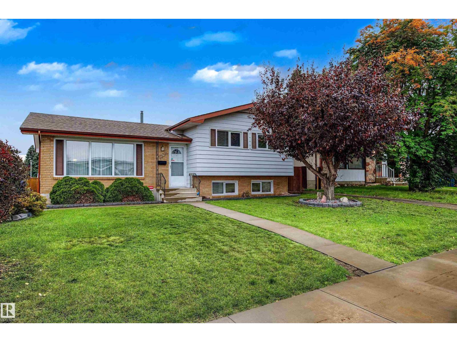 7336 147 Av Nw Nw Property Photo 2