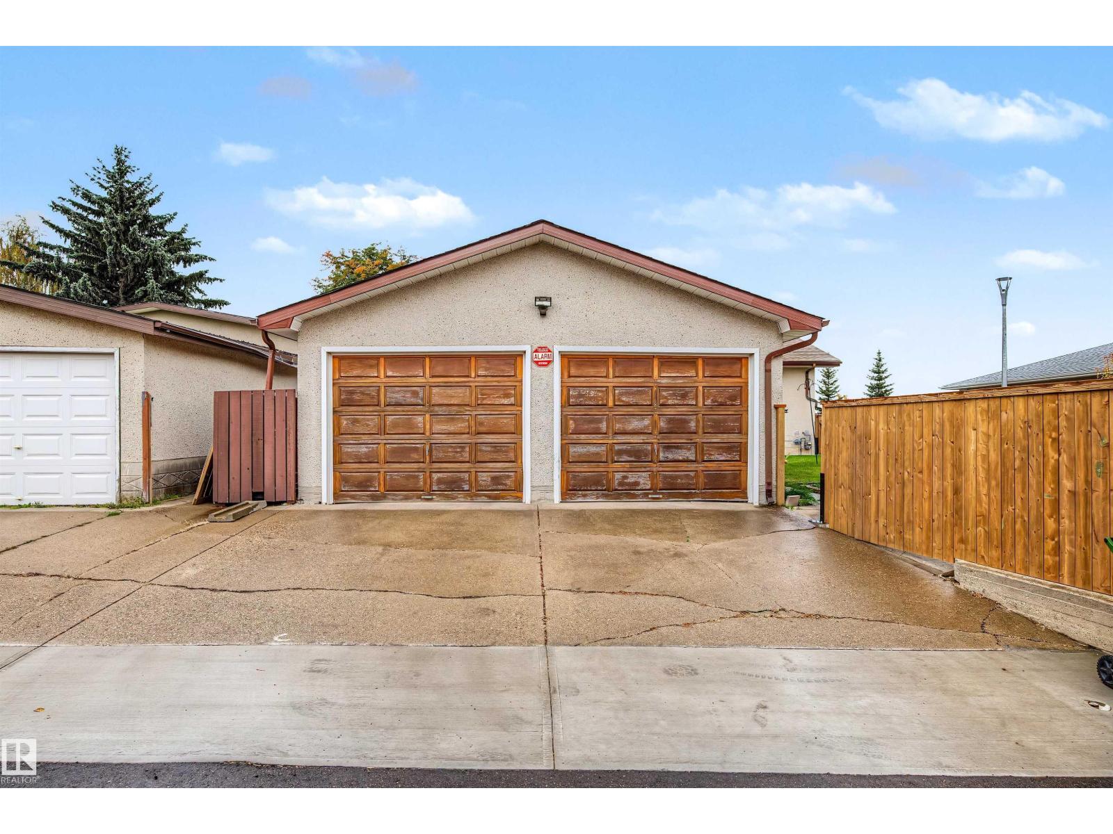 7336 147 Av Nw Nw Property Photo 3