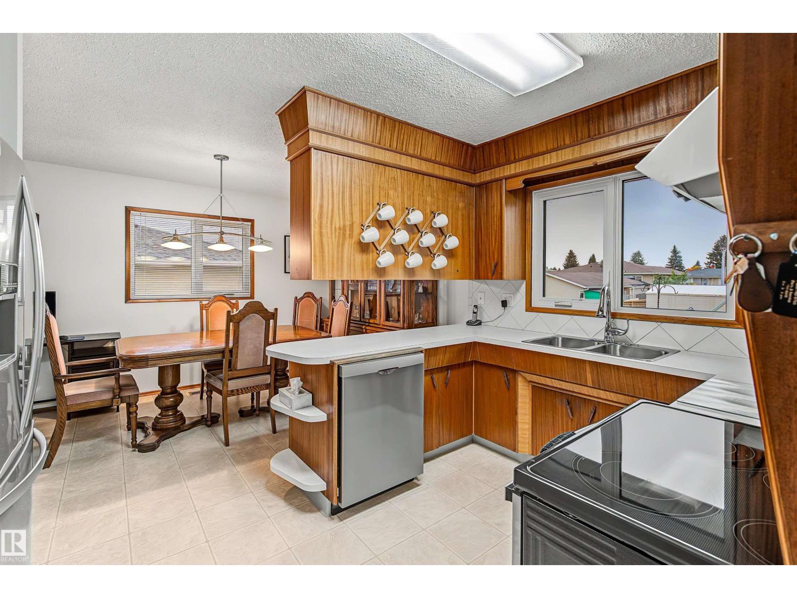 7336 147 Av Nw Nw Property Photo 15