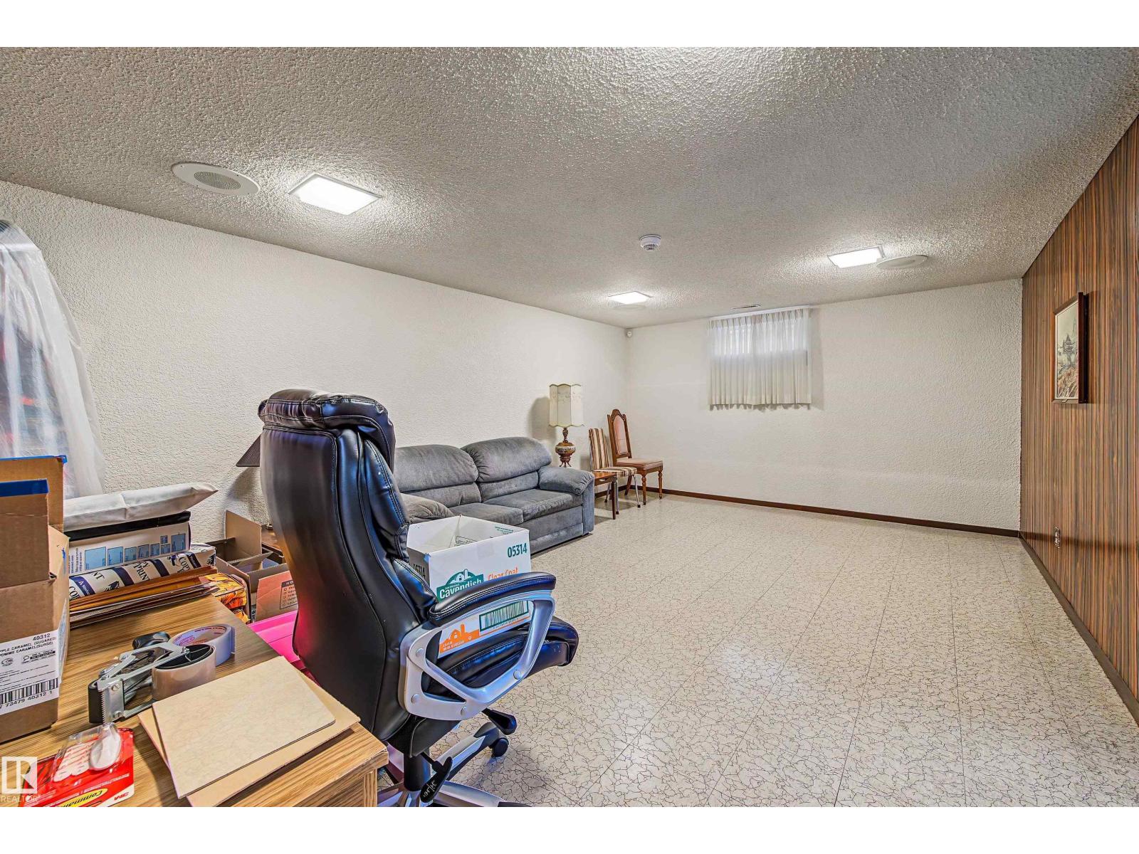 7336 147 Av Nw Nw Property Photo 36