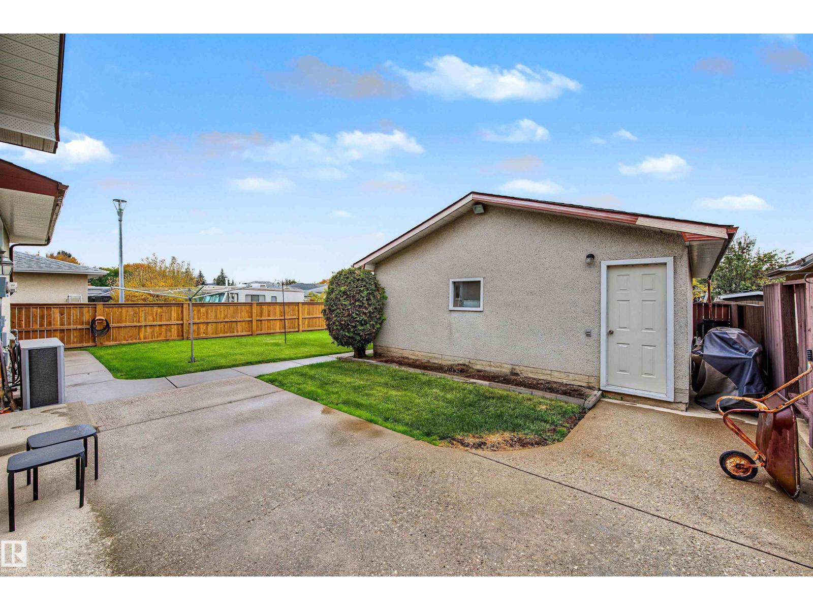 7336 147 Av Nw Nw Property Photo 43