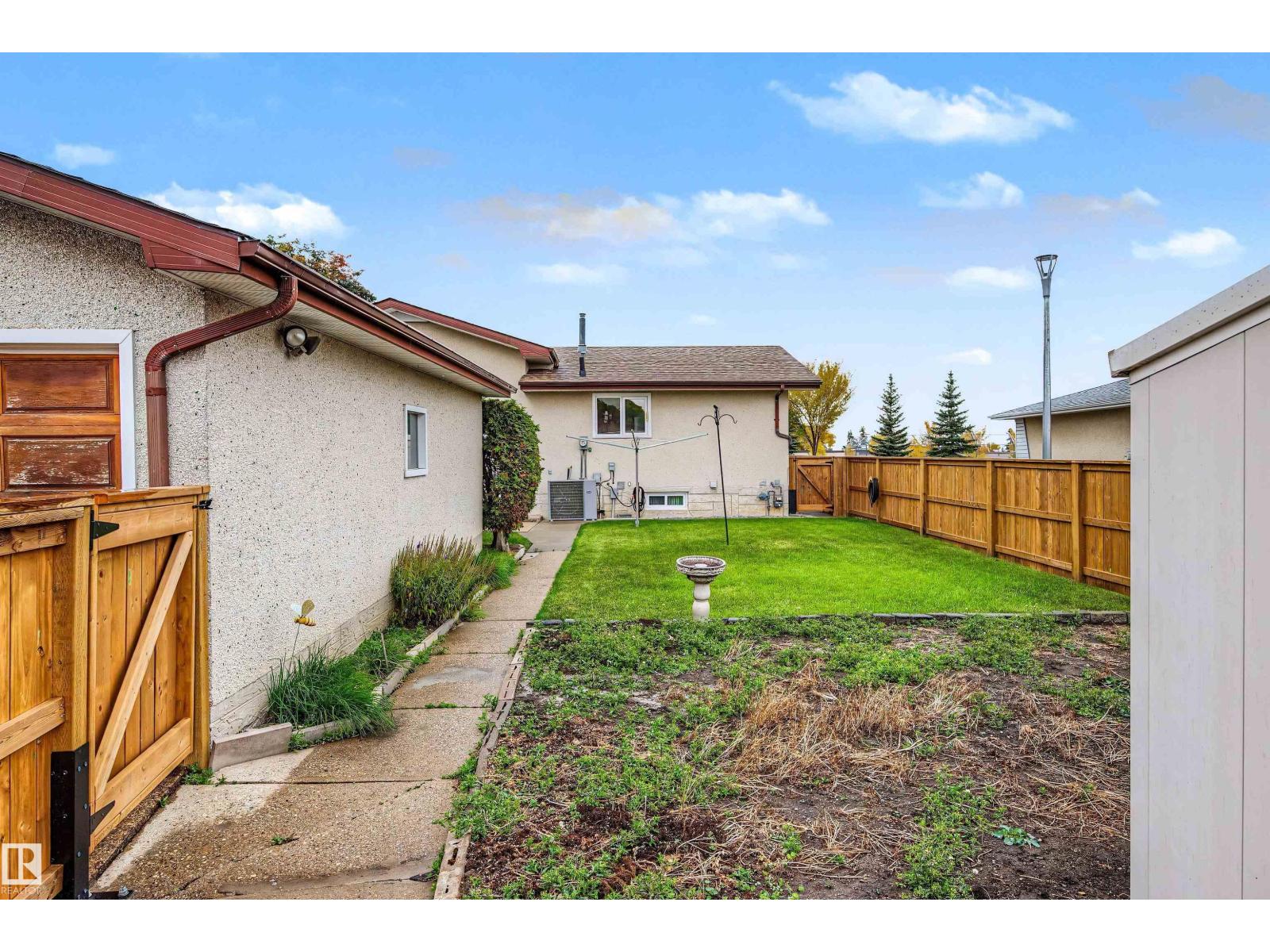 7336 147 Av Nw Nw Property Photo 47