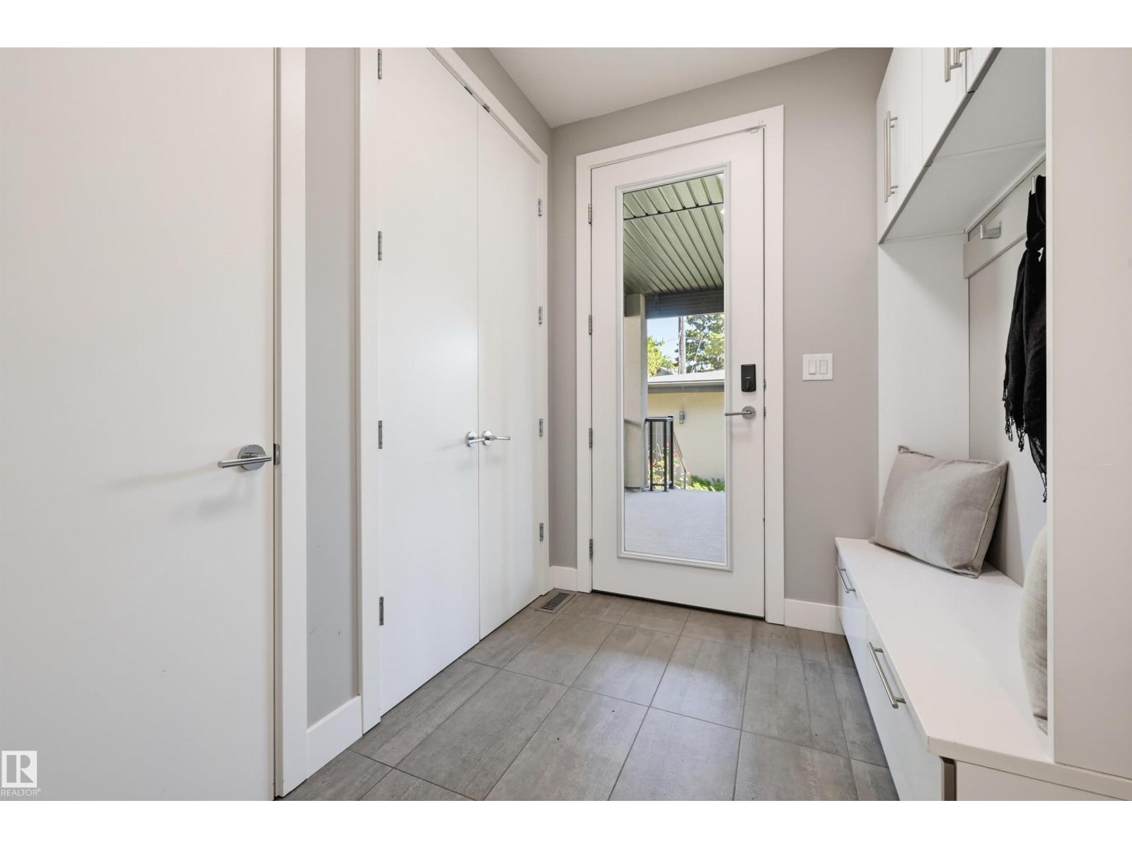 9235 148 St Nw Property Photo 23