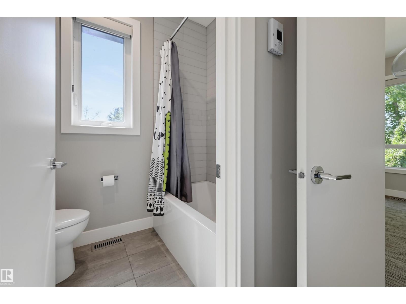 9235 148 St Nw Property Photo 42