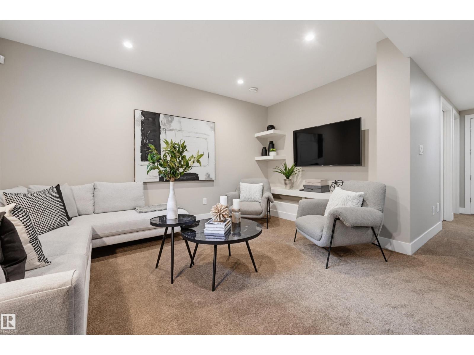 9235 148 St Nw Property Photo 49