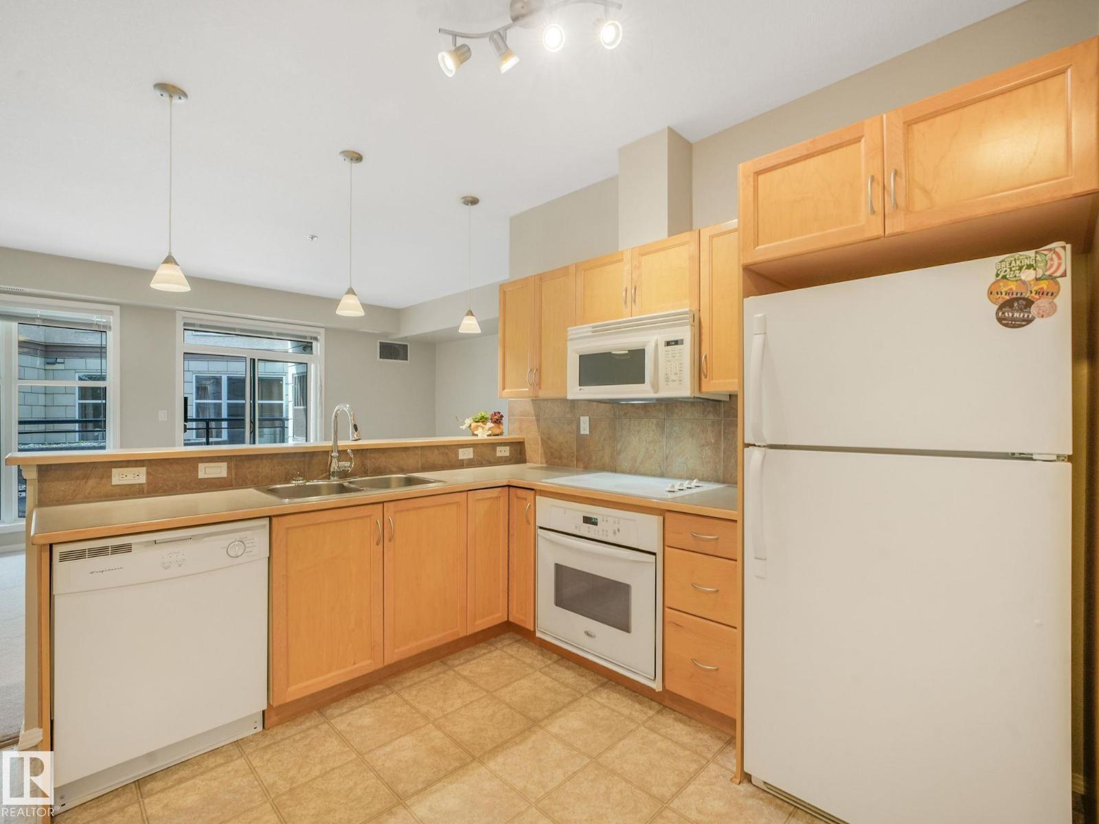 #150 4827 104a St Nw Property Photo 12