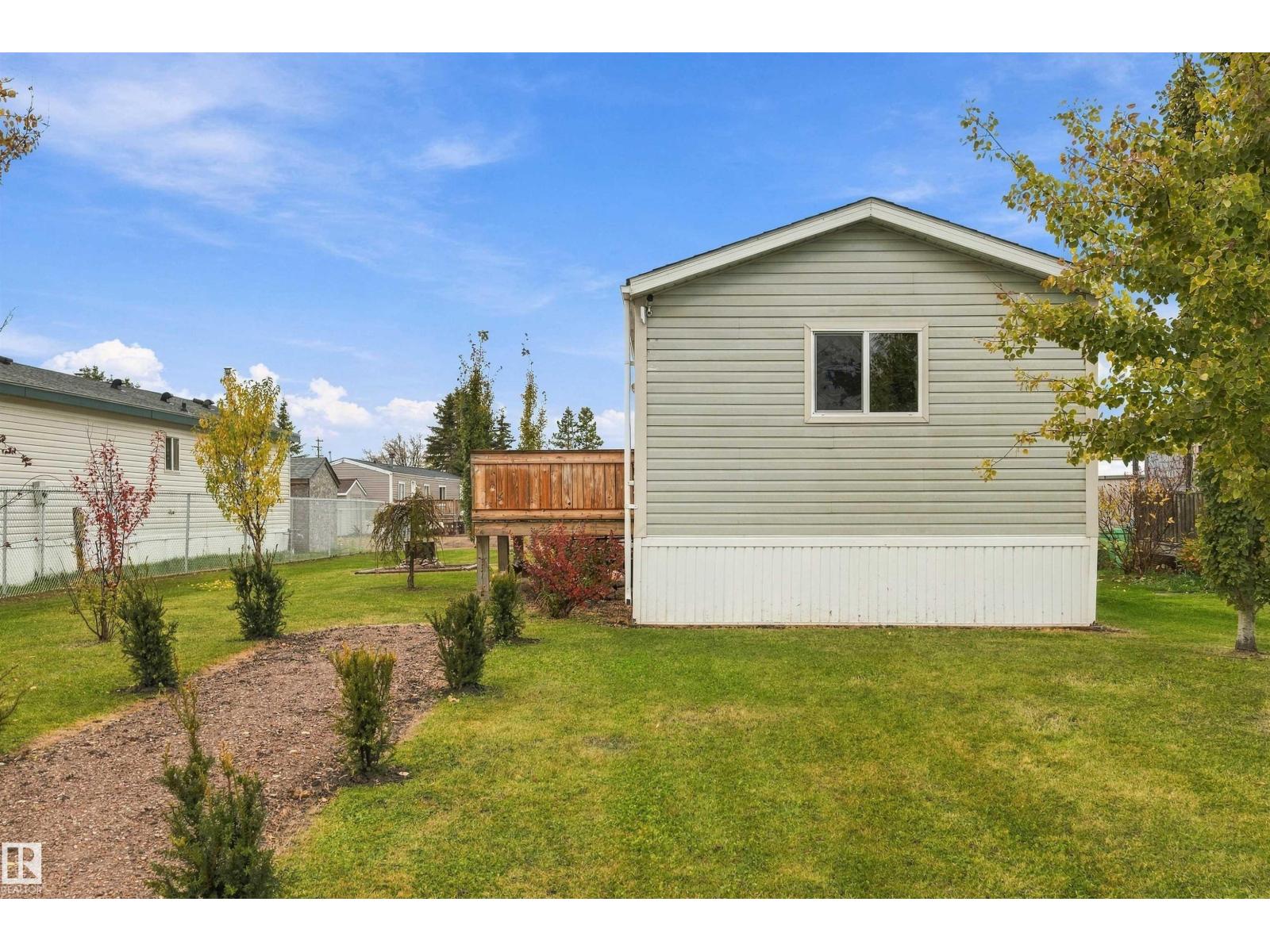 4726 49a St Property Photo 33