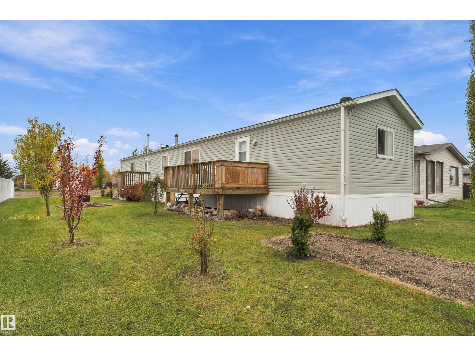4726 49a St Property Photo 35