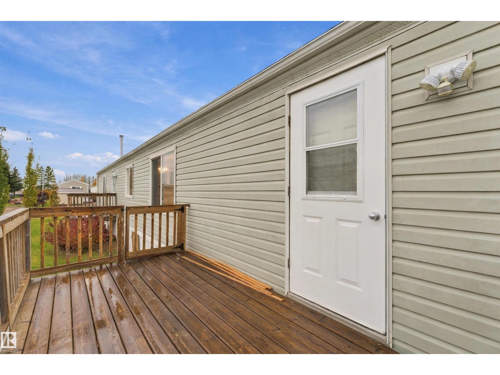 4726 49a St Property Photo 37