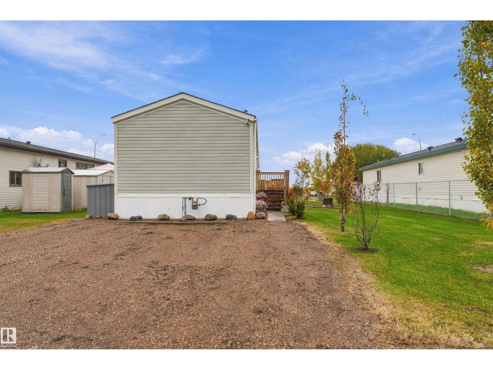 4726 49a St Property Photo 39