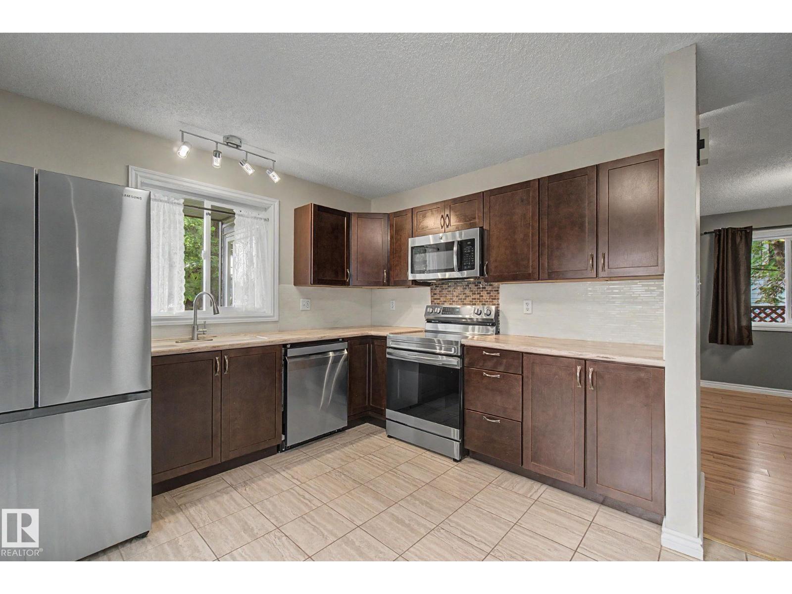30 Matthew Rd Property Photo 12