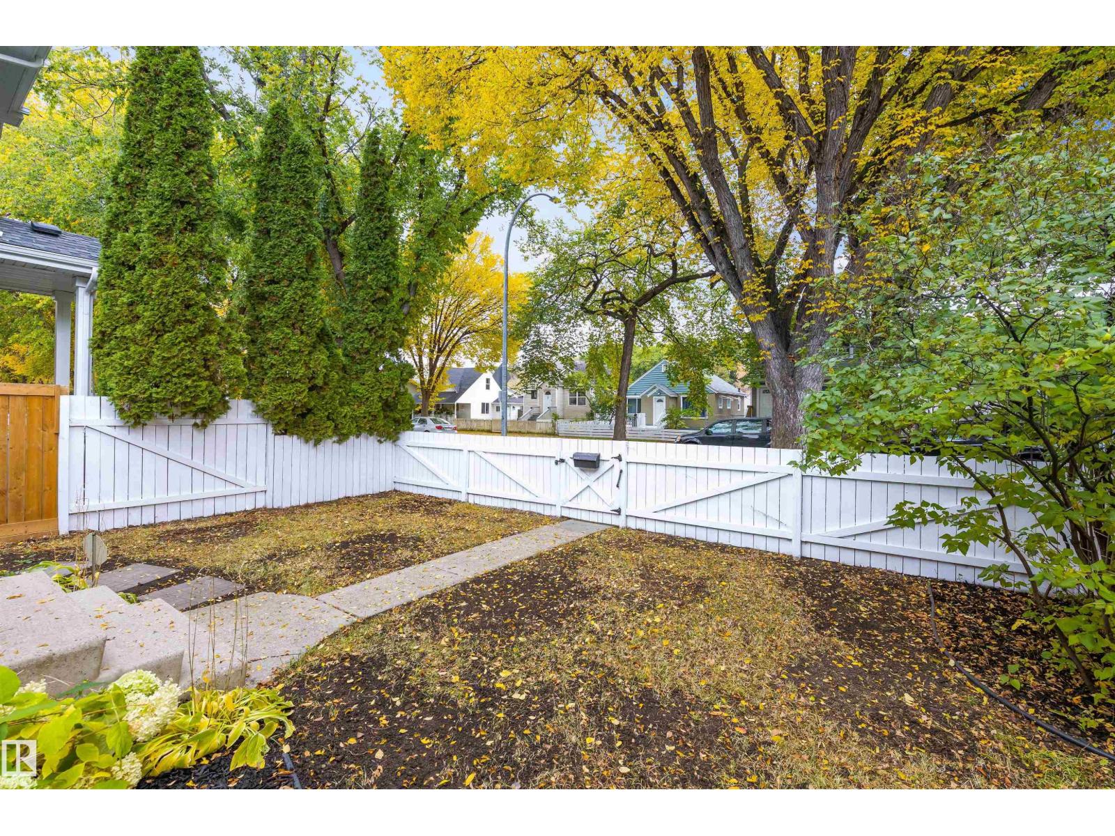 11414 84 St Nw Property Photo 30