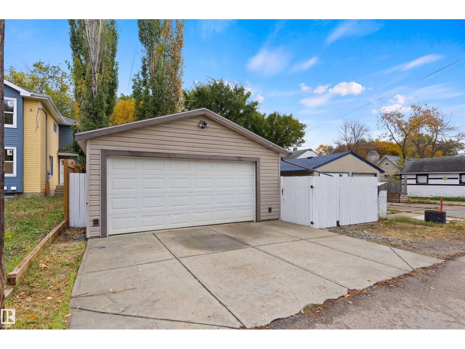 11414 84 St Nw Property Photo 33