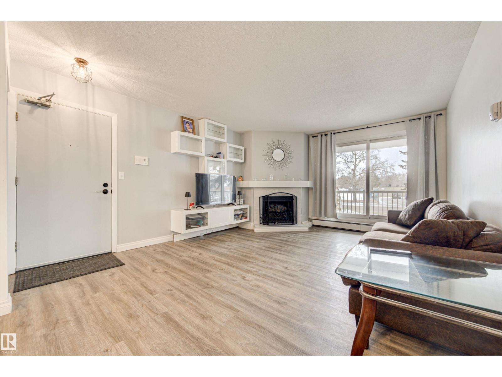 #104 316 Woodbridge Wy Property Photo 16