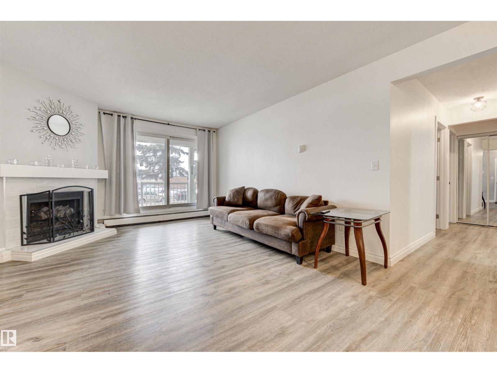 #104 316 Woodbridge Wy Property Photo 17
