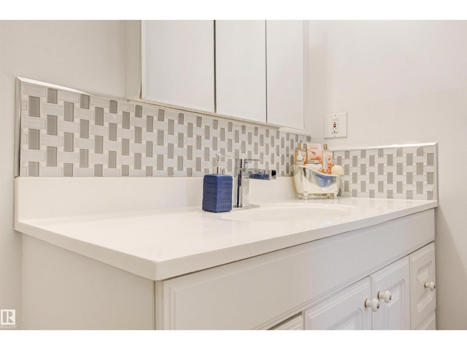 #104 316 Woodbridge Wy Property Photo 26