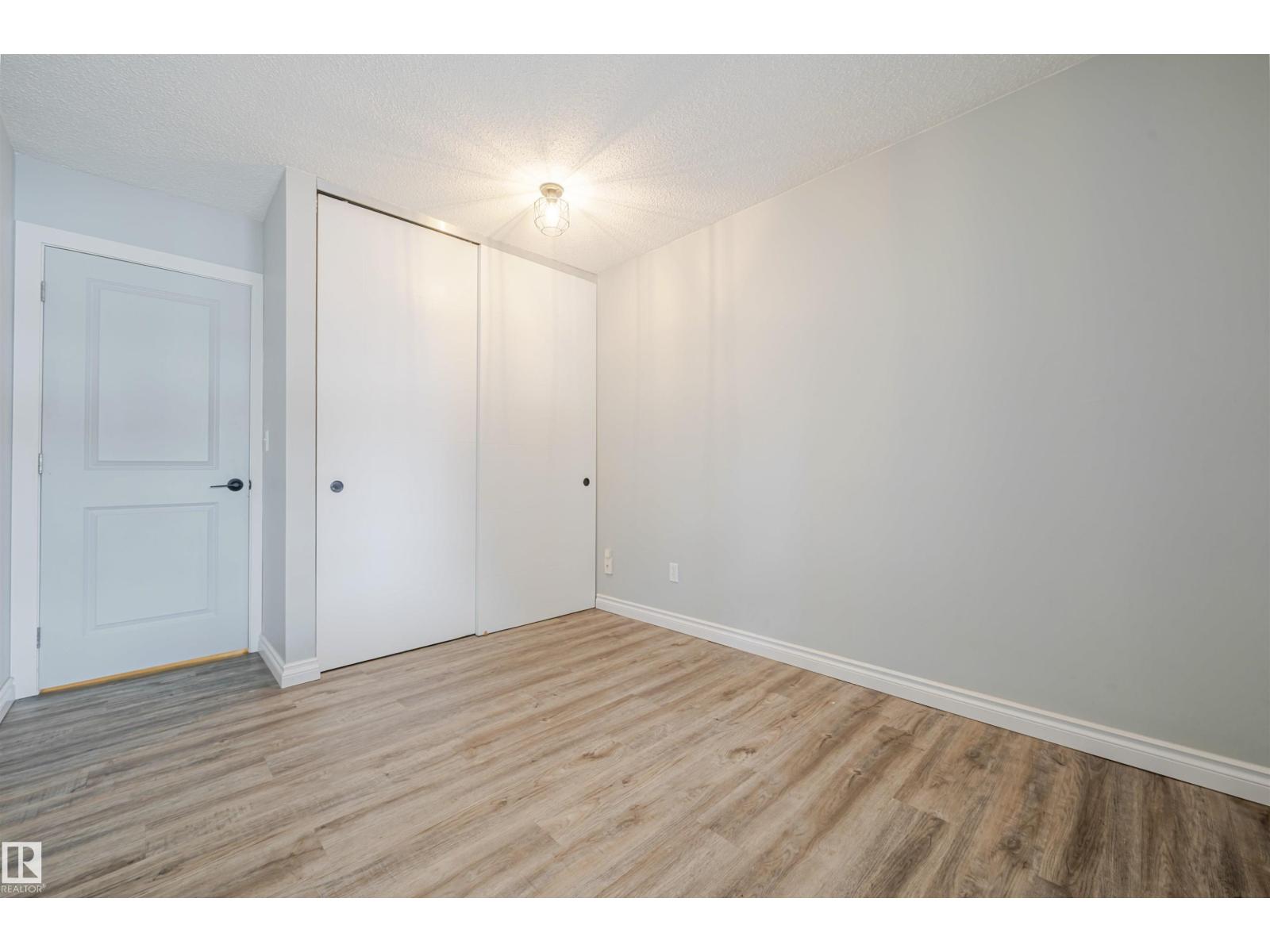 #104 316 Woodbridge Wy Property Photo 28