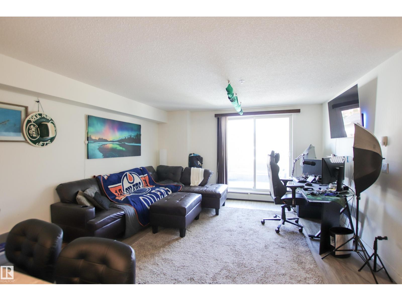 #125 920 156 St Nw Property Photo 9