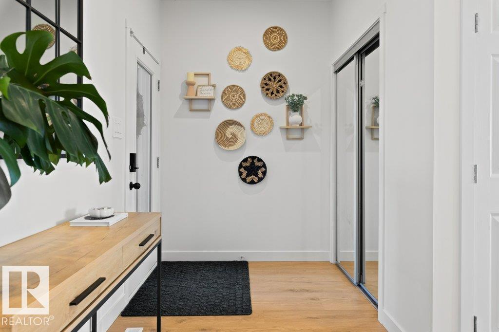10 Nouveau Dr Property Photo 2