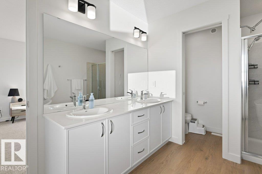 10 Nouveau Dr Property Photo 16