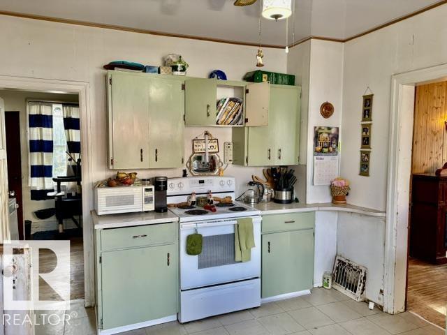 4916 51 Ave Property Photo 12