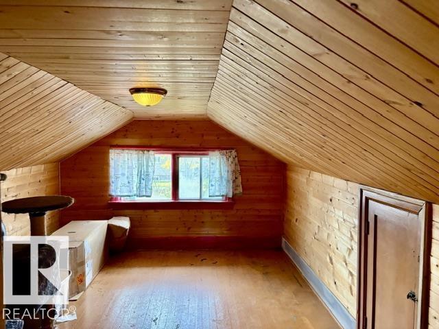 4916 51 Ave Property Photo 25