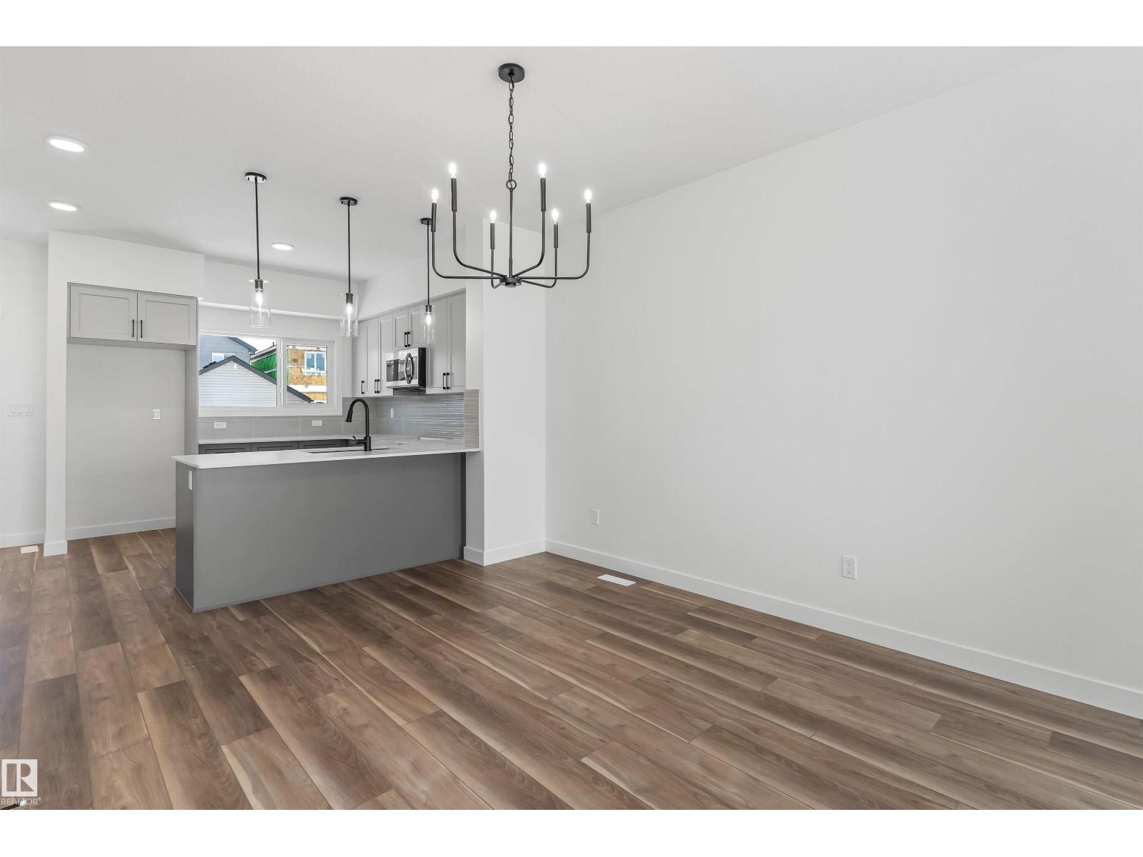4233 63 St Property Photo 11
