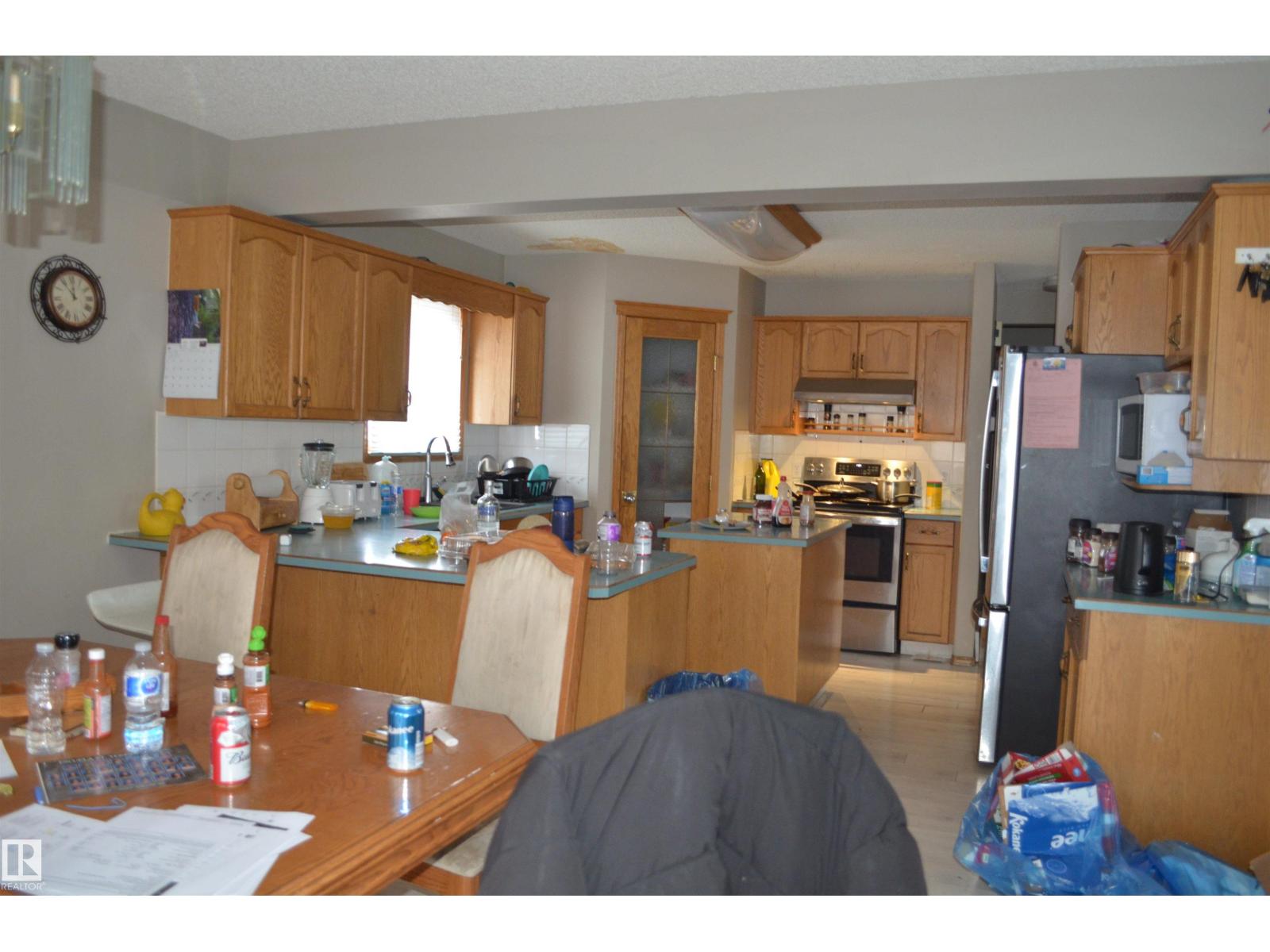 11511 9 Av Nw Property Photo 7