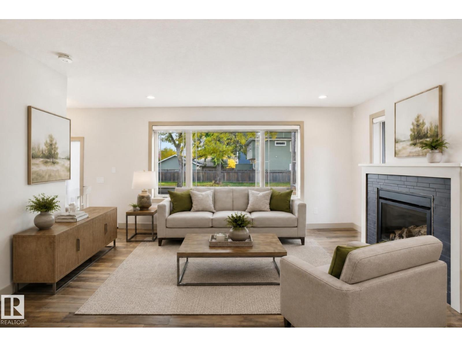 7716 112 St Nw Property Photo 4