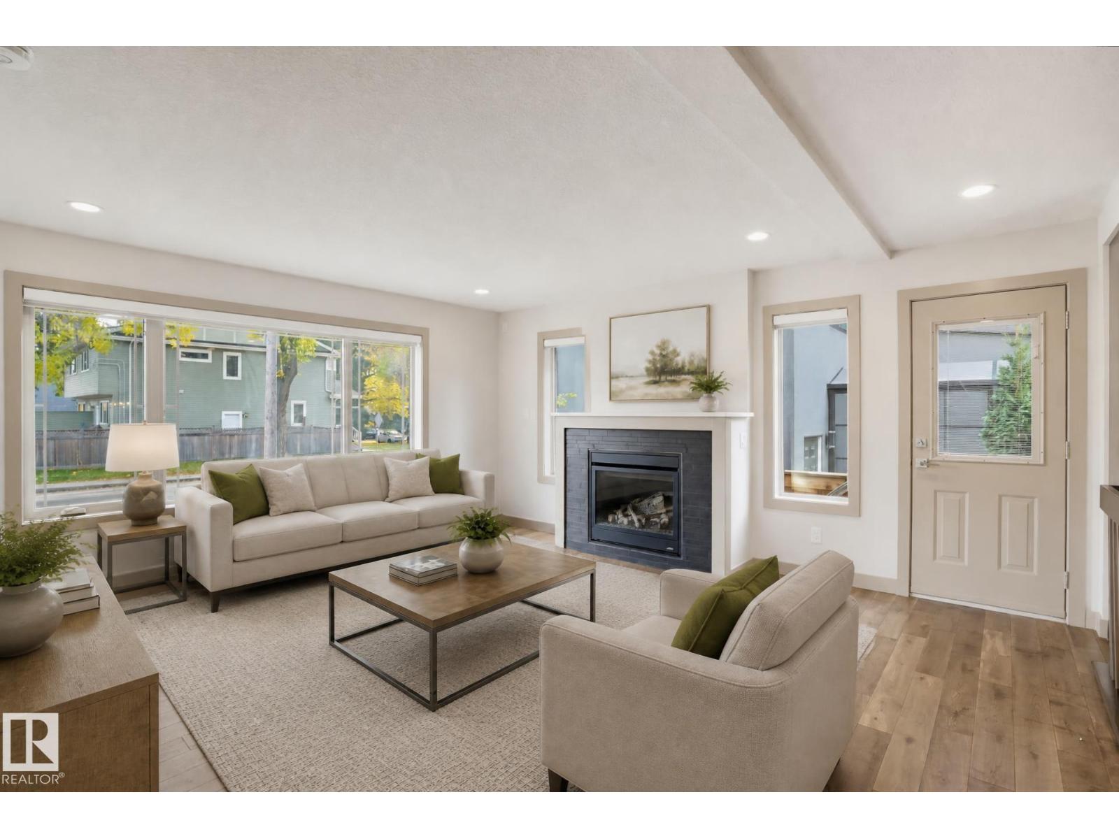 7716 112 St Nw Property Photo 12