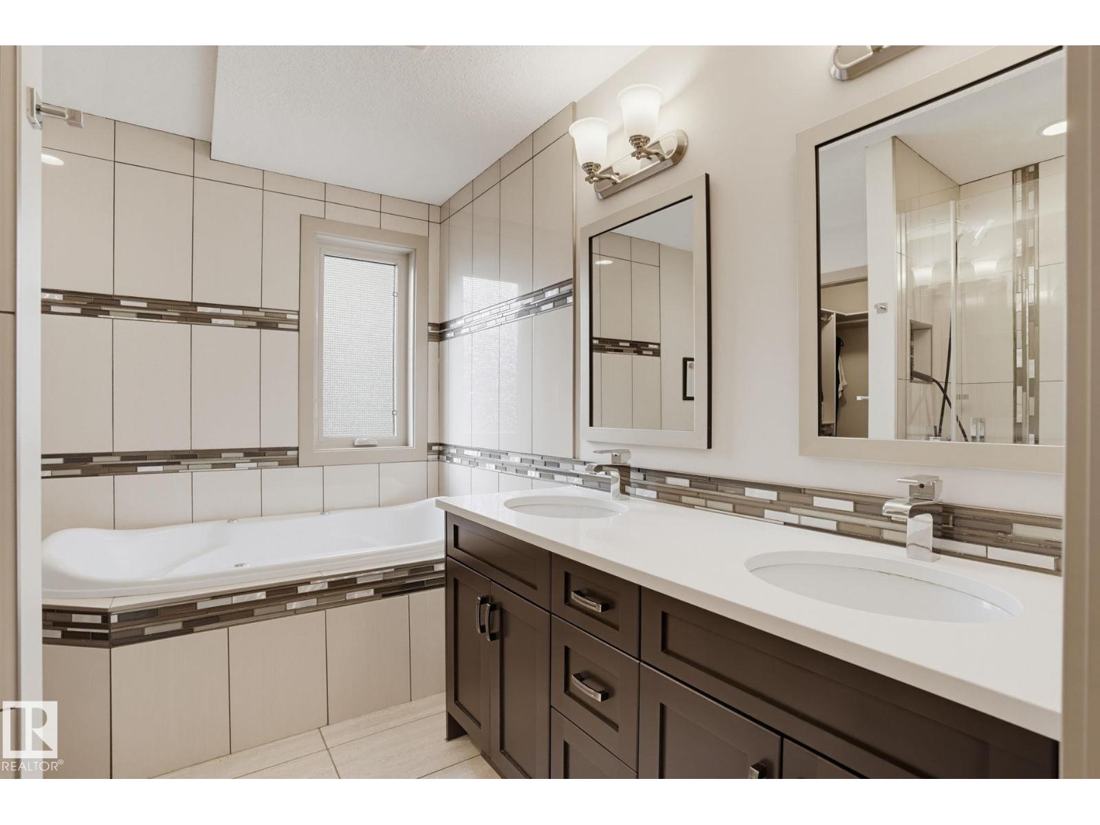 7716 112 St Nw Property Photo 31