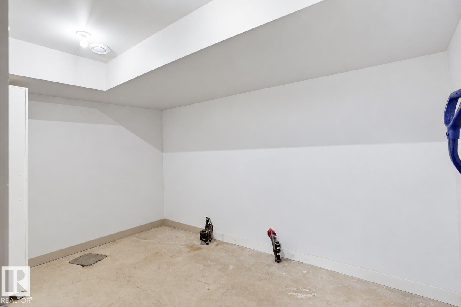 7716 112 St Nw Property Photo 49