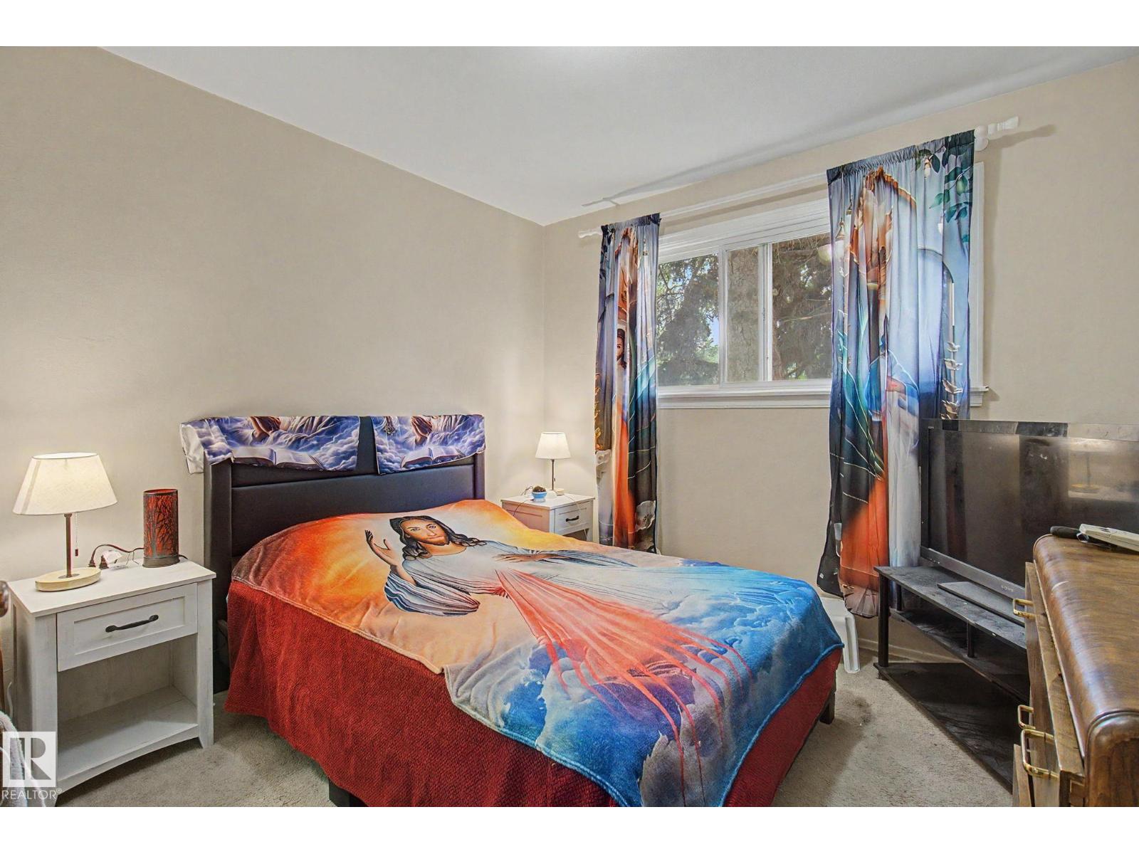 8710 83 Av Nw Property Photo 10