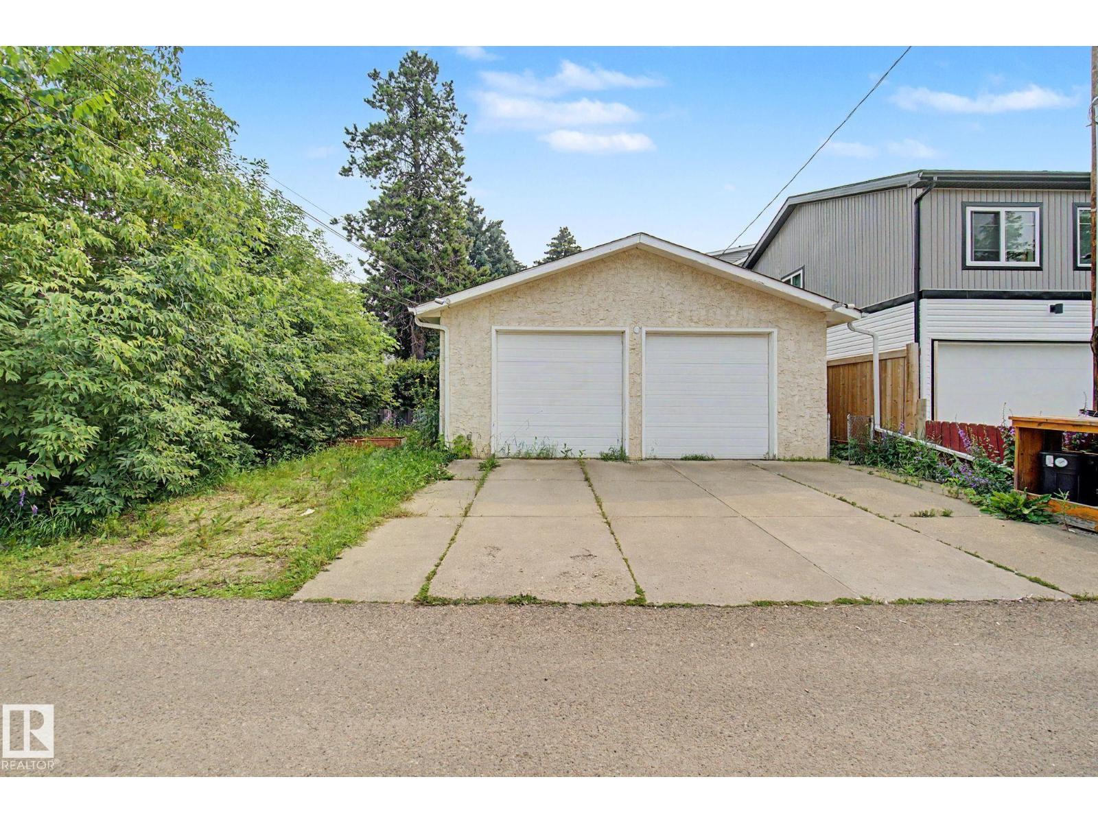8710 83 Av Nw Property Photo 21