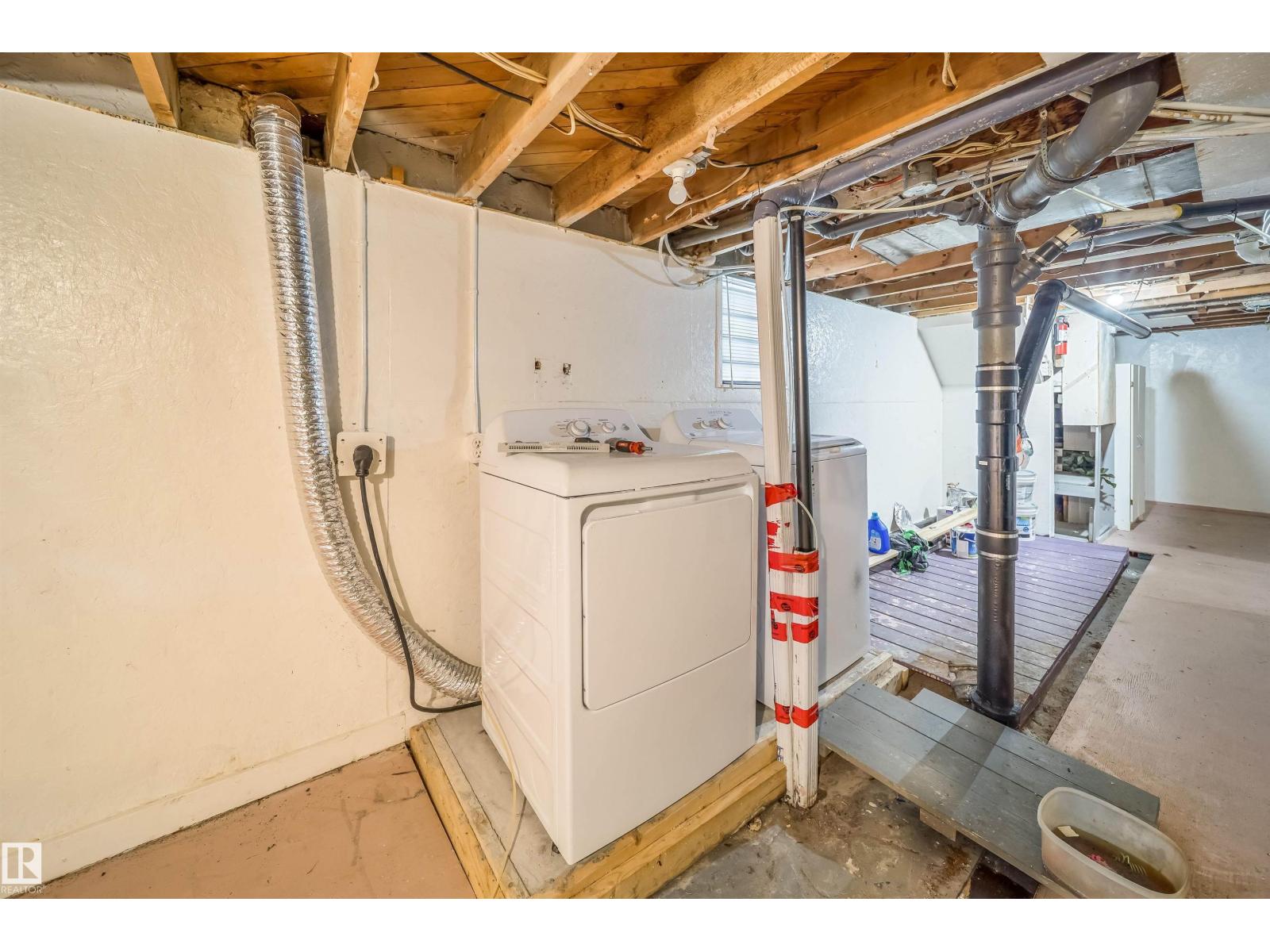 11604 97 St Nw Nw Property Photo 21