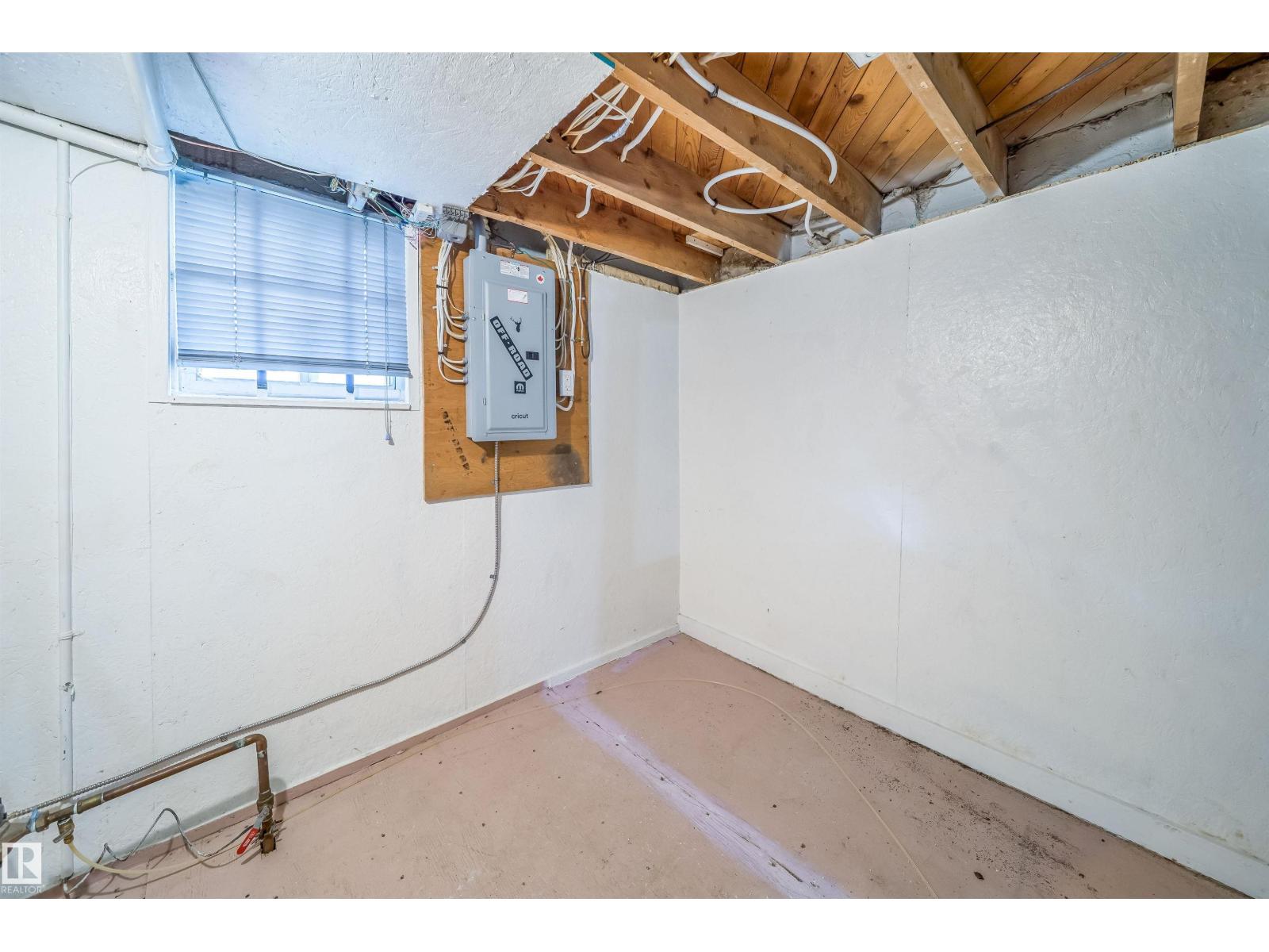11604 97 St Nw Nw Property Photo 22
