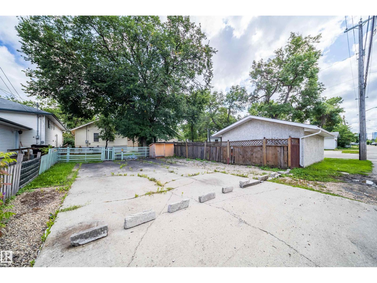 11604 97 St Nw Nw Property Photo 26